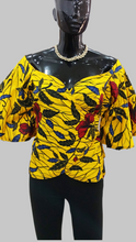 Load image into Gallery viewer, Flowery wrap blouse
