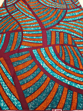 Load image into Gallery viewer, Curvy aztec print
